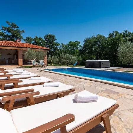 Villa Vranici
