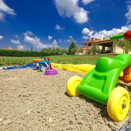 Villa Villa Vranici *