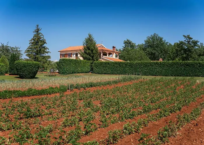别墅 Villa Vranici