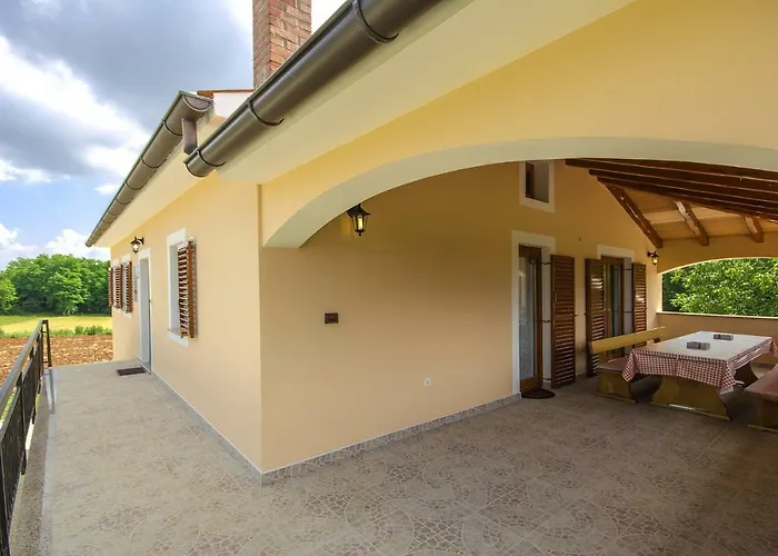 Villa Vranici Villa *
